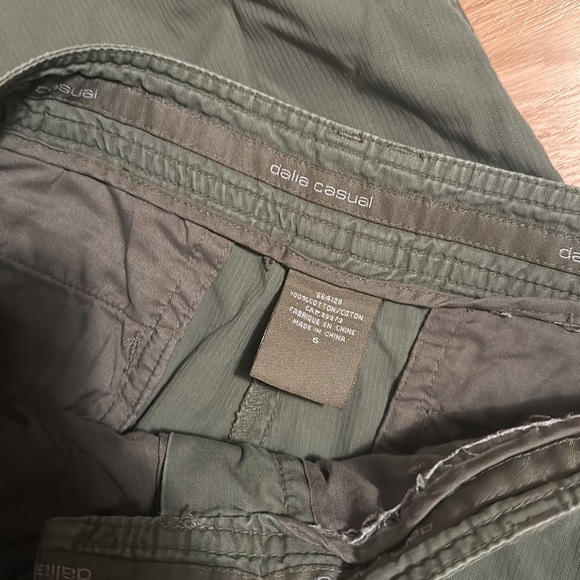 Dalia Casual Capris 💚 - Picture 2 of 4